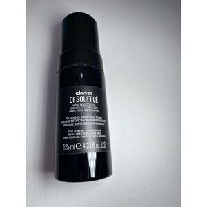 Davines OI Soufflé Bodifying Foam for Softness and Shine 4.23oz